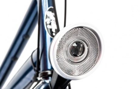 Rent a city bike with a safe front light